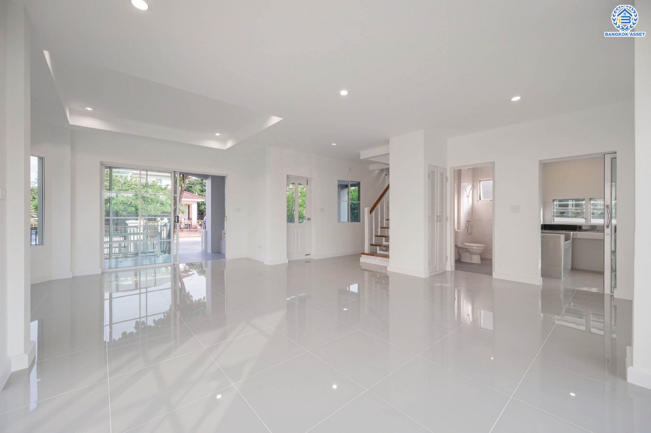 บ้านมือสองตกแต่งใหม่ แบรนด์ LH โครงการ ชัยพฤกษ์ บางบัวทอง หลังใหญ่ เนื้อที่ 94.2 ตร.ว. ฟังก์ชัน 3 ห้องนอน 3 ห้องน้ำ จอดรถได้ 4 คัน พร้อม Facilities ครบครัน บนทำเลเดินทางสะดวก ติดถนนบางกรวย-ไทรน้อย ใกล้เซ็นทรัลเวสต์เกต และรถไฟฟ้าสายสีม่วง "สถานีบางพลู"...